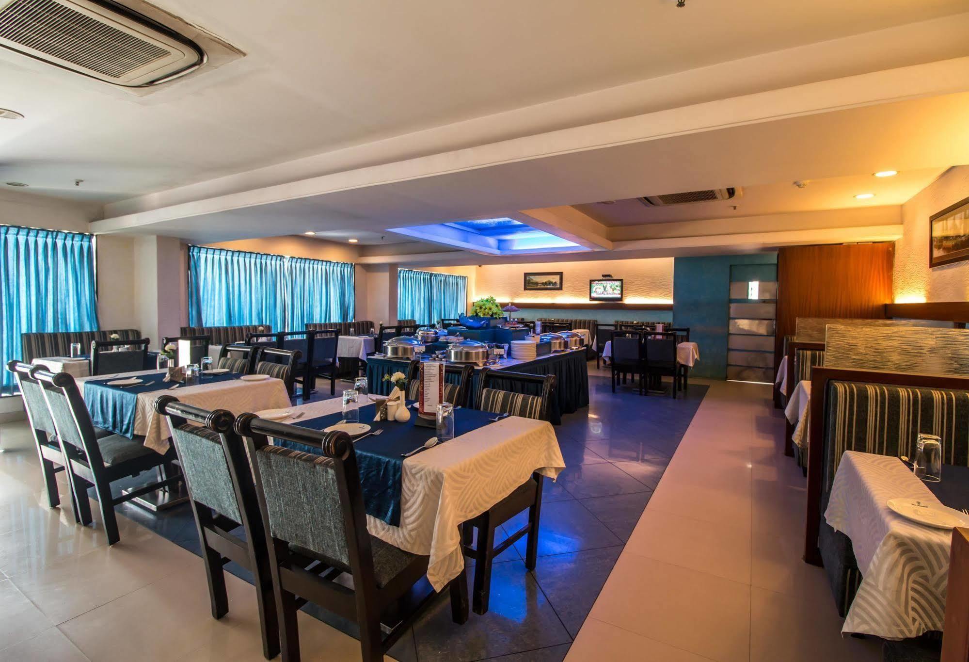 Hotel Budhil Park Visakhapatnam Exterior foto