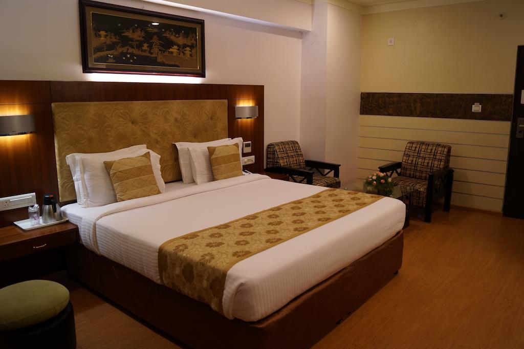 Hotel Budhil Park Visakhapatnam Exterior foto