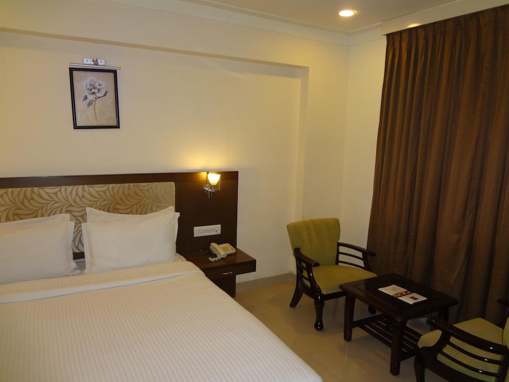 Hotel Budhil Park Visakhapatnam Exterior foto